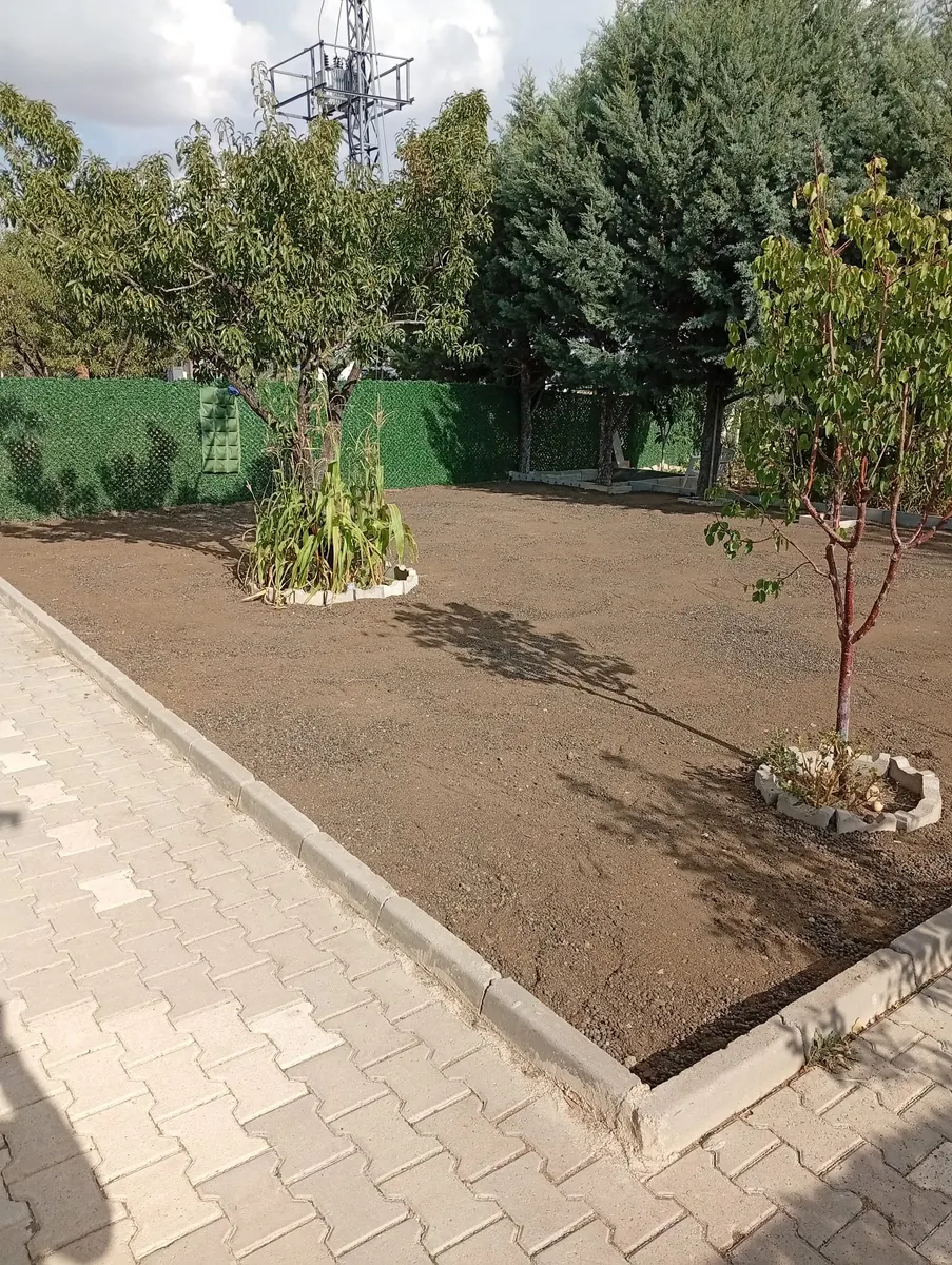 Çankaya Kilit Taşı Fiyatları ve Palet Hesabı için Çankaya kilit taşı görseli; m² fiyatı, palet hesabı ve Ankara teslim teklifini gösteren satış ve uygulama örneği